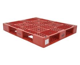 PLASTIC PALLETS &amp; SKIDS