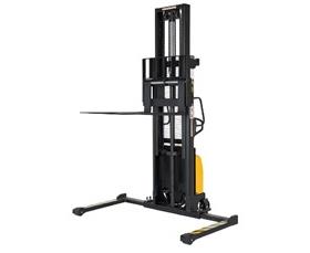 COMBINATION HAND PUMP AND ELECTRIC STACKER