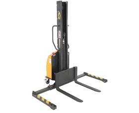 NARROW MAST STACKERS WITH POWERED LIFT